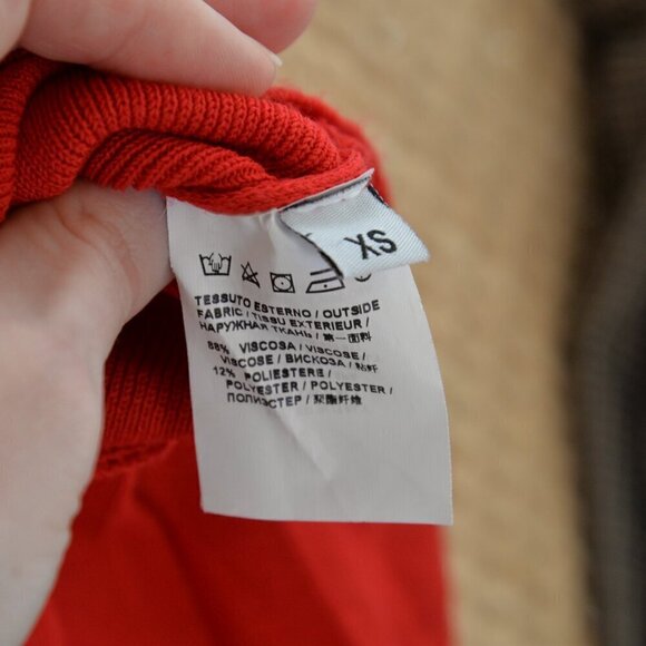 Pinko Cherry Red Italian Sleeveless Knit Pleated Top Sz XS - Picture 4 of 7
